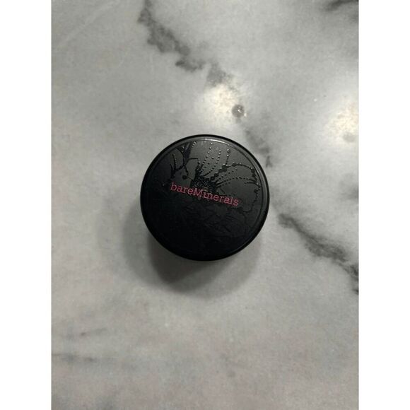 BareMinerals Tinted Hydrating Mineral Veil Loose Powder - Picture 1 of 3